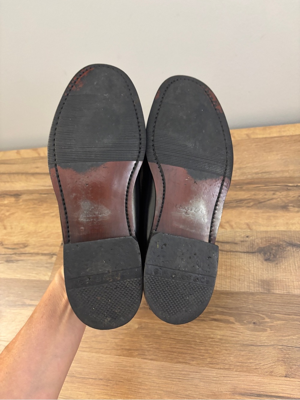 G.H. Bass & Co. Weejuns Classic Penny Loafers Black - Picture 5 of 7
